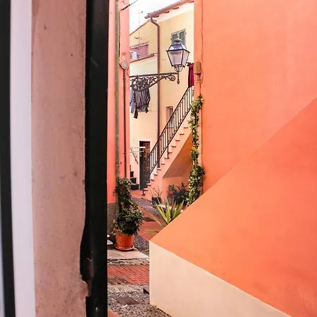 Altido For 2, Near Train Station In Appartement *